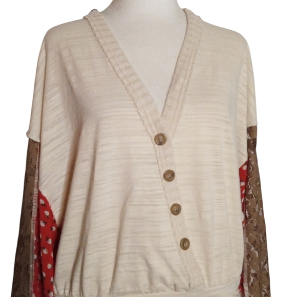 Umgee Boho Style Ditsy Floral Exaggerated Sleeve  Lace Detail V Neck Size Large - Picture 2 of 8